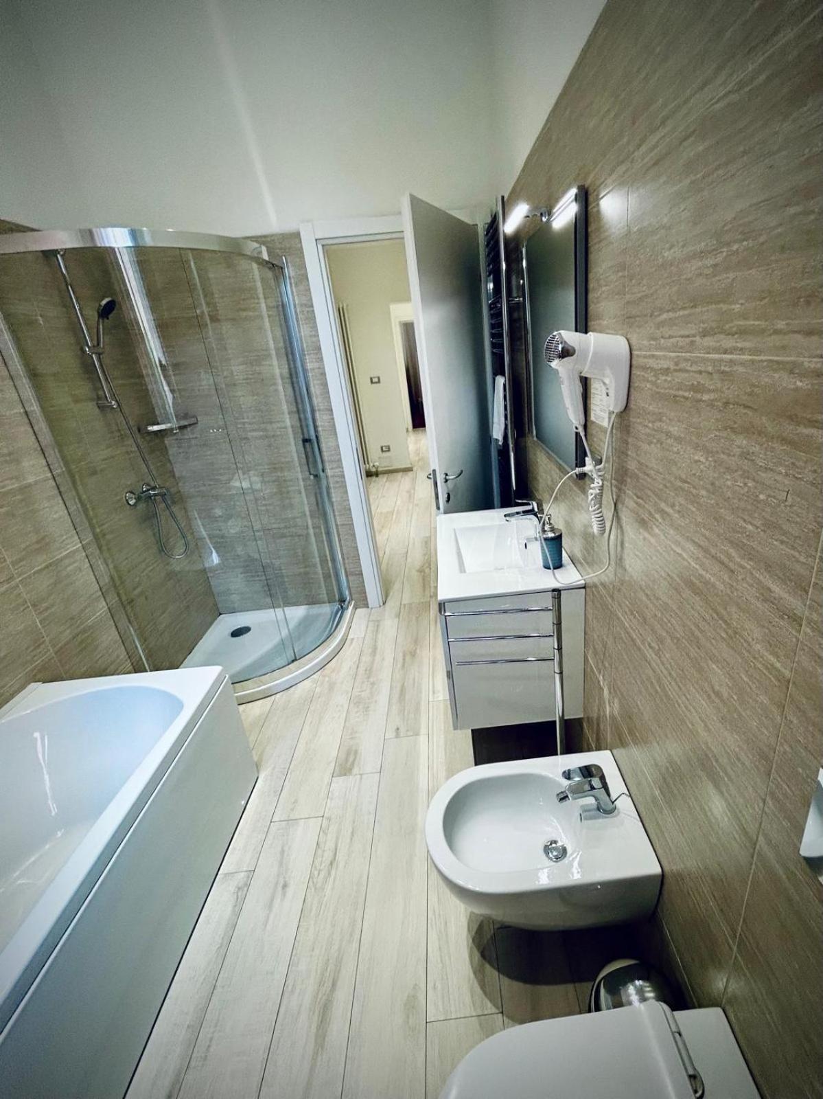 Centro Storico Suites Ферара Екстериор снимка